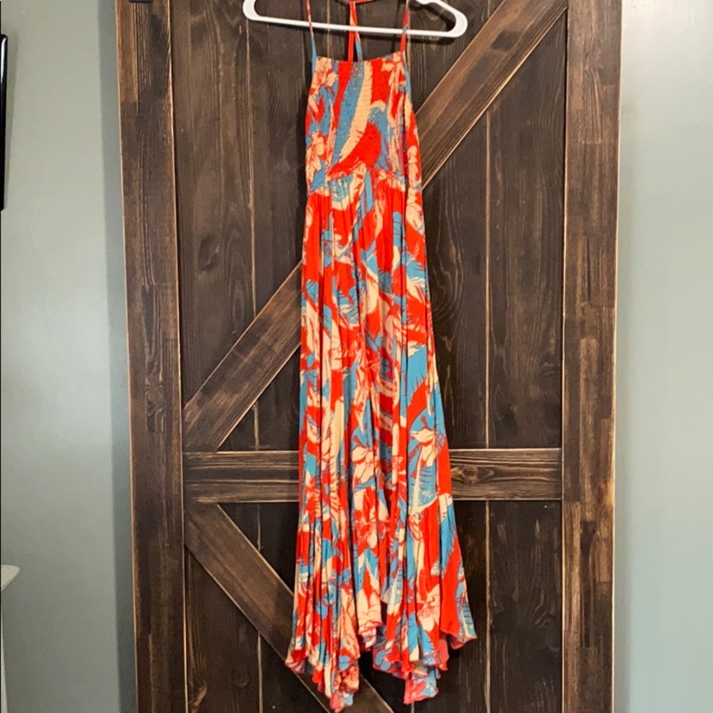 FREE PEOPLE Stunner!